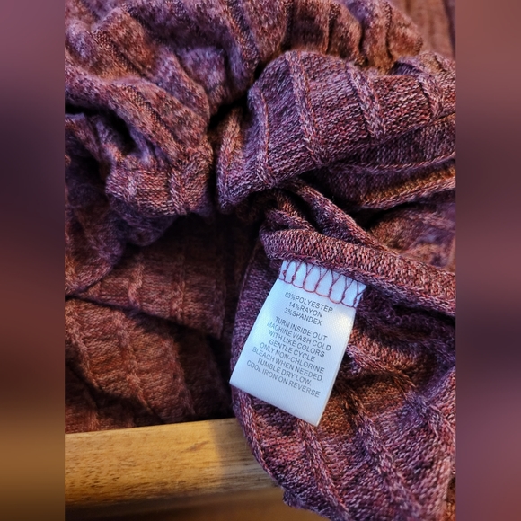 Soleillee Cross Front Long Sleeve Sweater - Picture 4 of 7